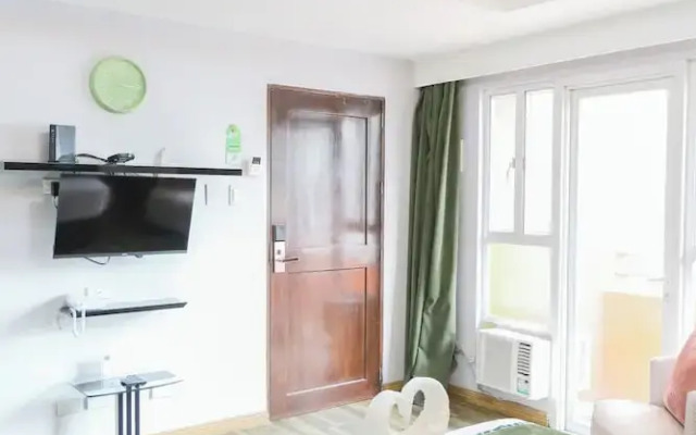 Pacific Bay Grand Suites