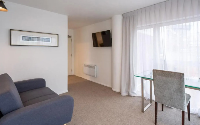 Mercure Wellington Central City Hotel and Apartments