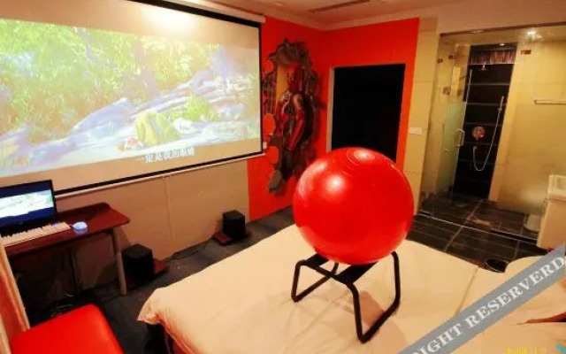 Weihui Yuexiu Theme Hotel