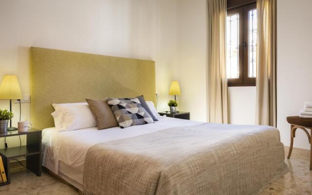 Misterhost Alameda Mercado de Feria II