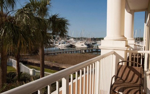 Courtyard Charleston Waterfront by Marriott