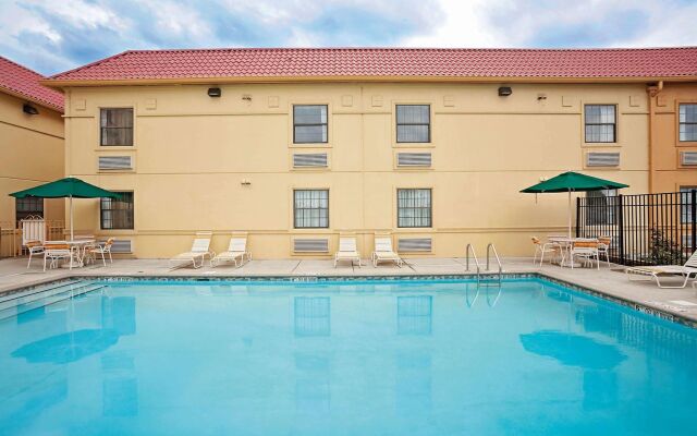 Sleep Inn & Suites Merrillville