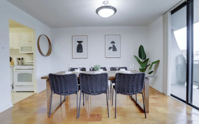 Convenient Apt Near Airport