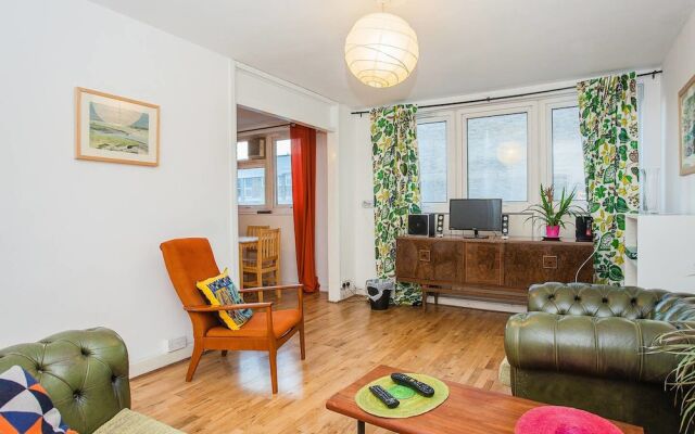 Bright 2 Bedroom Apartment In Haggerston