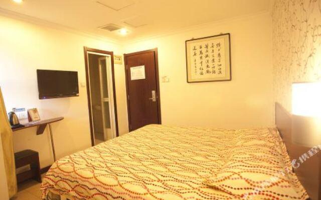 Pod Inn (Tianjin Railway Station North Square Metro Station)