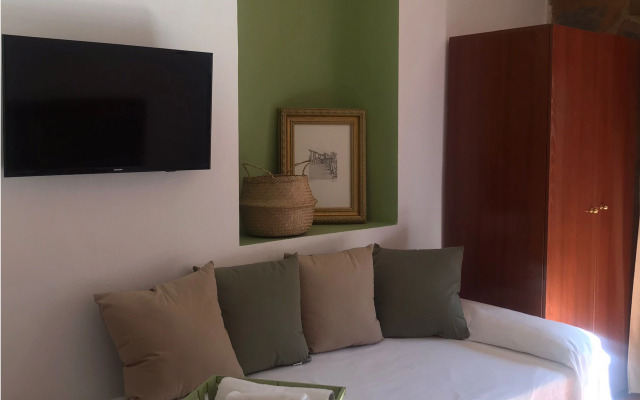 LEON DORMIDO Room & Apartments