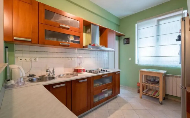 Han Krum 2 Bedroom Central Flat