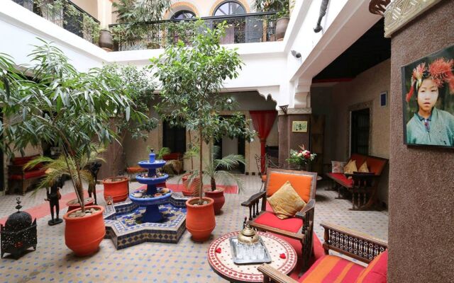 Riad Azalia