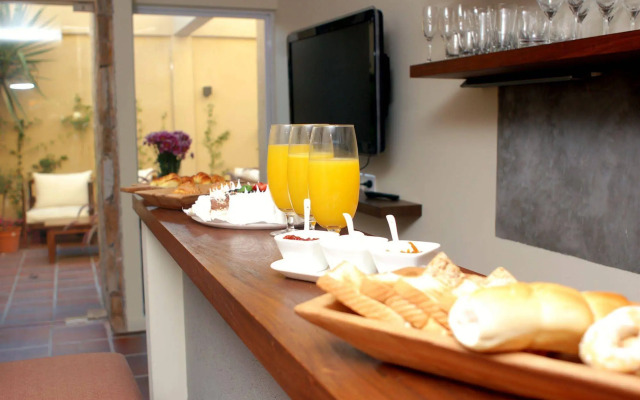 Tayka Hotel