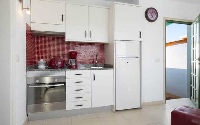 Apartment Los Zafiros in Puerto del Carmen Aircond & Wifi & Dishwasher