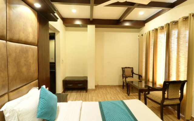 Naaz Hotel