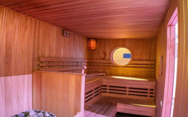 Отель Mercure Szekesfehervar Magyar Kiraly Hotel