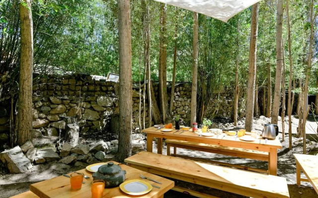 Raybo Hostel & Rooms