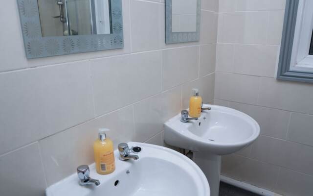Lesbury Road Apartments