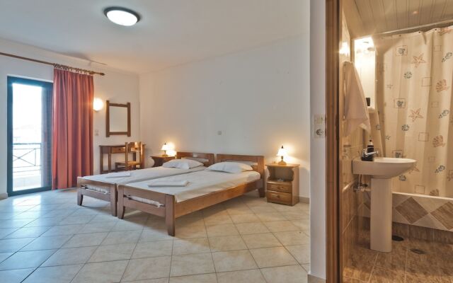 Fronis Apartment