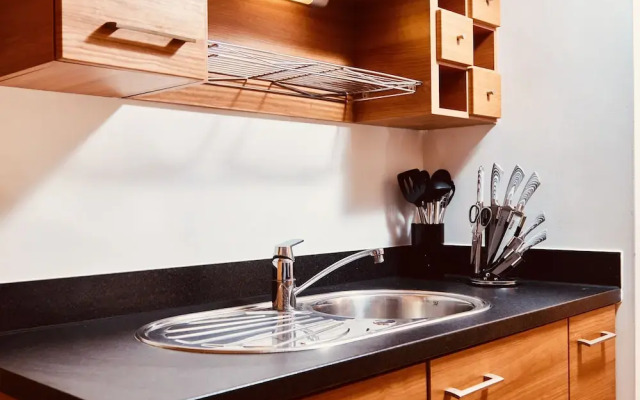 Deluxe City Centre Apt Balcony & View & Free Parking