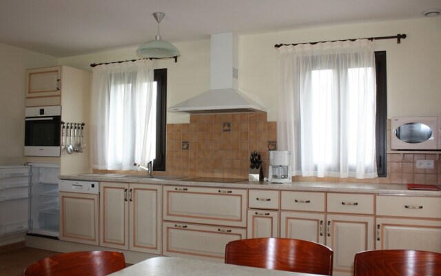 Cosy Holiday Home in Castelnaud-la-chapelle