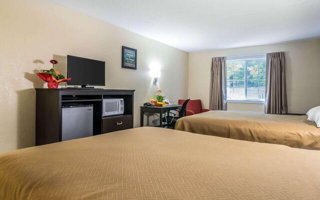 Rodeway Inn Lake George Outlets