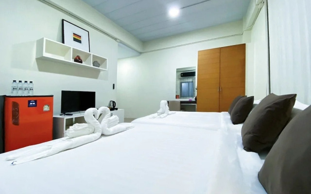 Daddy Dream Hotel And Residence