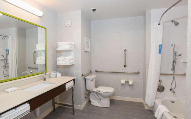 Hampton Inn & Suites Cincinnati Liberty Township