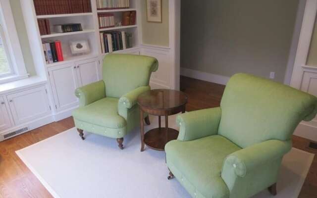 65 Moonpenny Lane - Eight Bedroom House