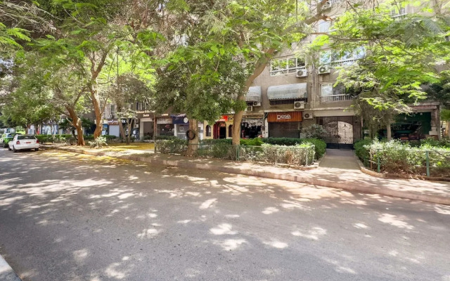 Xuru Stays I The 2bdr Velvet Vibe @ Maadi