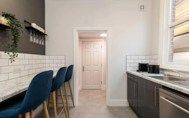 Host Apartments Seel St Townhouse Apt I