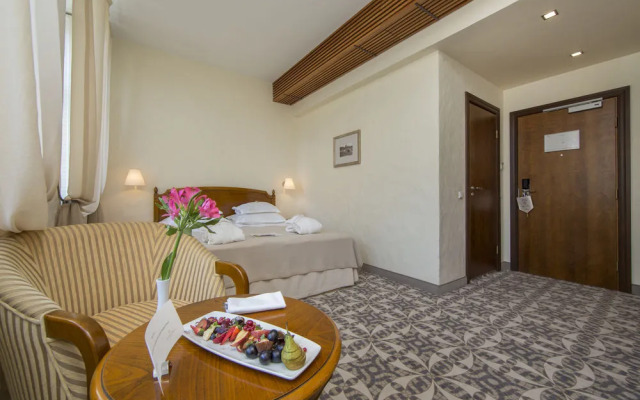 Savoy Boutique Hotel By Tallinnhotels