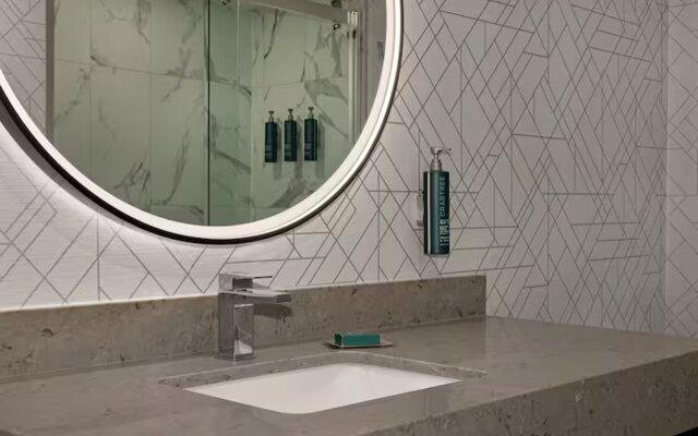 DoubleTree by Hilton Kingston