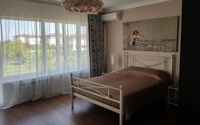 Гостевой дом на Вишневой, 11