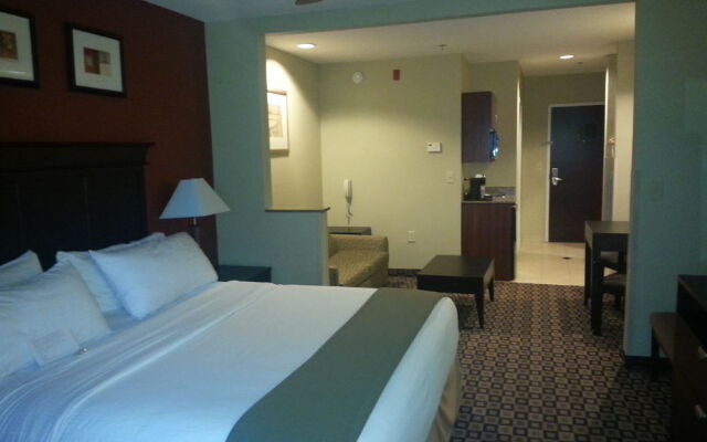 Holiday Inn Express Hotel And Suites Clinton