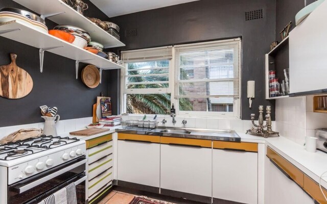 Bohemian Chic 2 Bed Bondi Beach Apartment