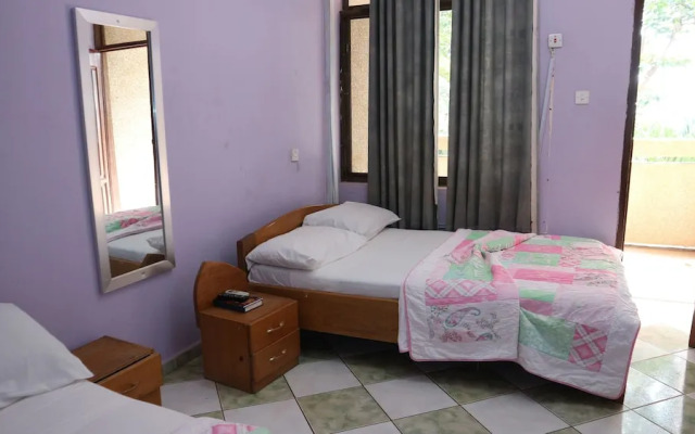 Radach Lodge & Conference Centre
