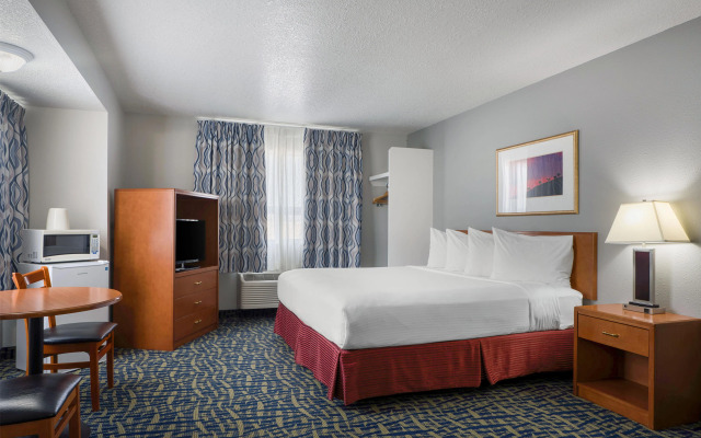 SureStay Plus Hotel by Best Western Lethbridge