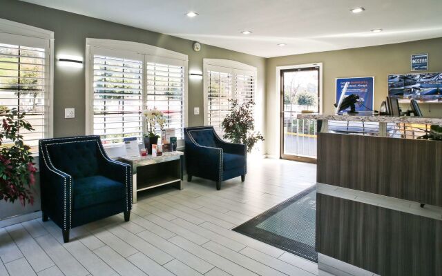 Bay Area Inn & Suites