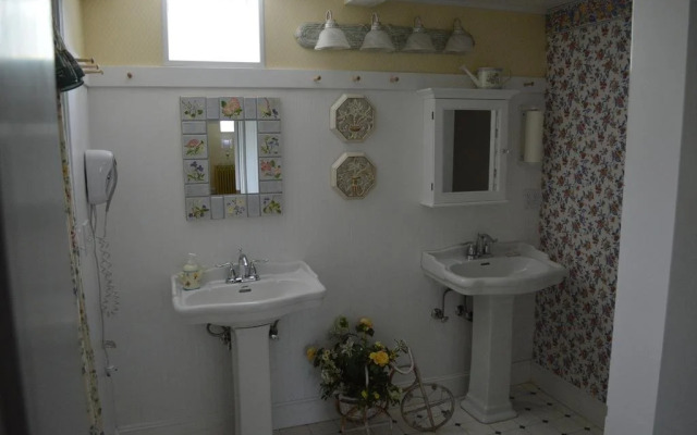 La Maison Sur Le Hill Bed & Breakfast