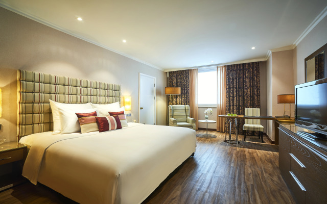 Windsor Plaza Hotel