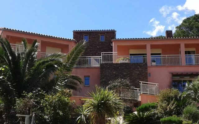 Studio in Collioure, With Wonderful sea View, Enclosed Garden and Wifi
