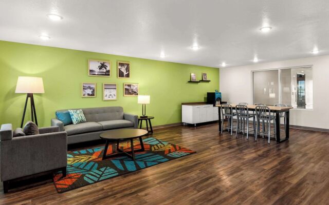 WoodSpring Suites Port St. Lucie