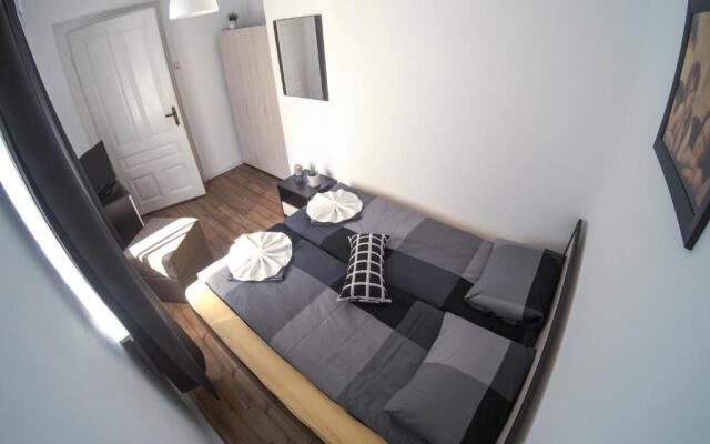 Graf Ignatiev - 3BR APART