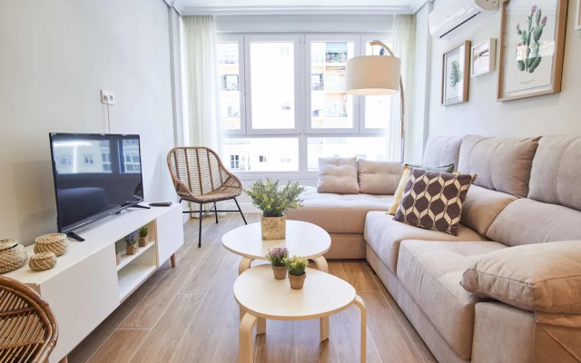 Arjona Riverside Central Deluxe by Valcambre