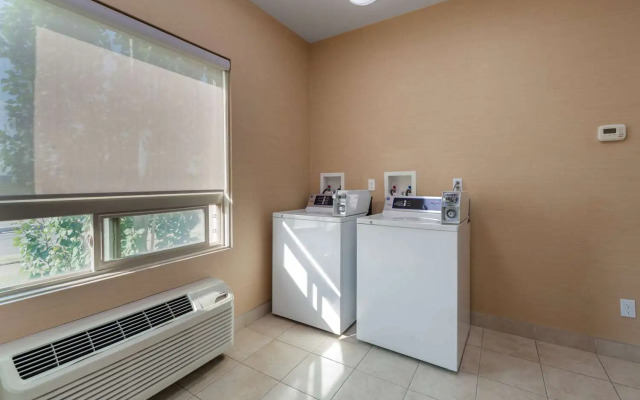 Best Western Plus Sherwood Park Inn & Suites