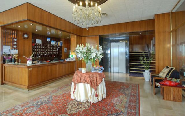 Hotel Universo