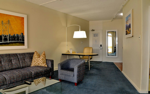 The Parktonian All Suite Hotel
