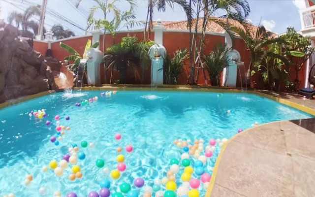 TUCHELAND Luxury Pool Villa Pattaya Walking Street 7 Bedrooms