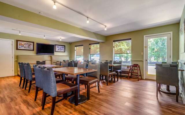 Quality Inn & Suites Creedmor - Butner