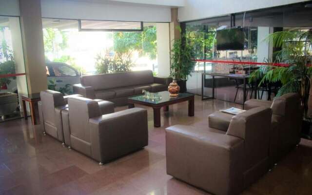 Flat Oeste La Residence