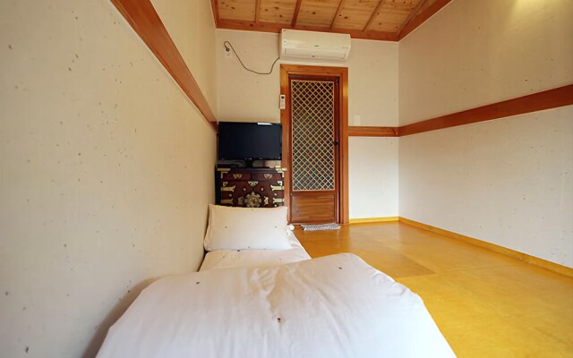 Jeongju With us Pension