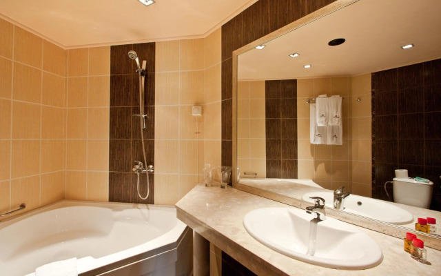 Balneo Complex & Spa Aquatonik