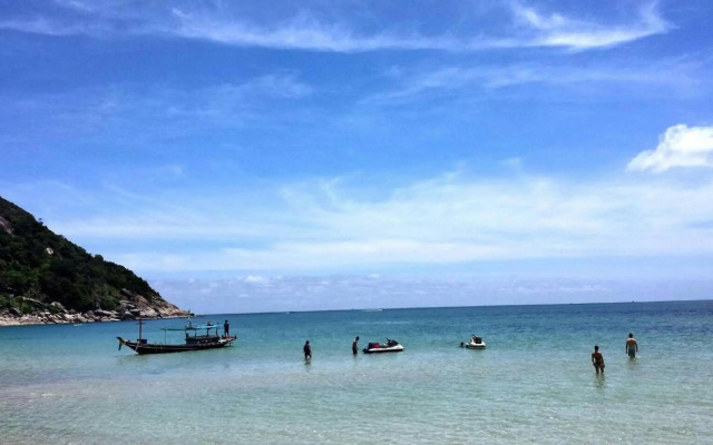 Haad Khuad Resort